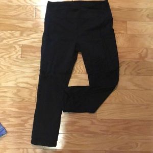 Lululemon mesh crops